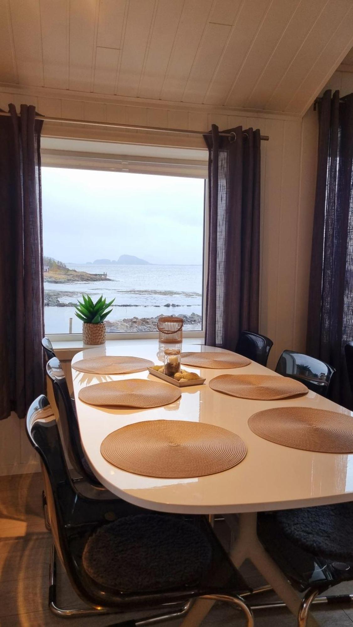 Laukvik Senja Otel Botnhamn Dış mekan fotoğraf